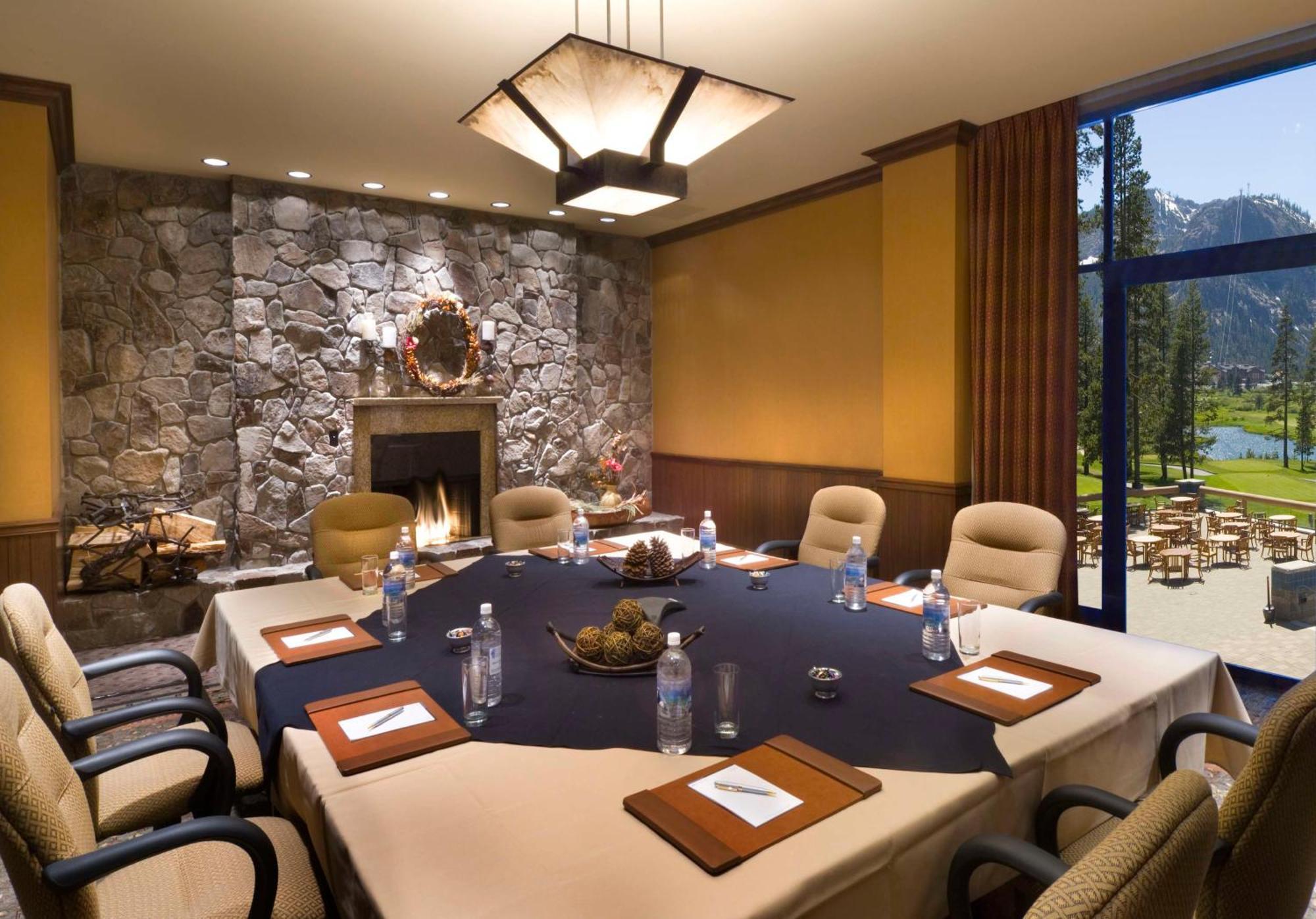 Everline Resort And Spa, Lake Tahoe Olympic Valley  Dış mekan fotoğraf